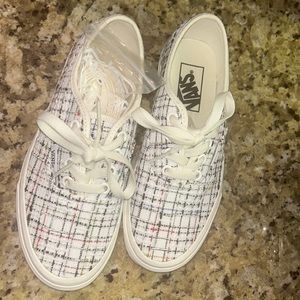 Girls vans size 3.5 Y